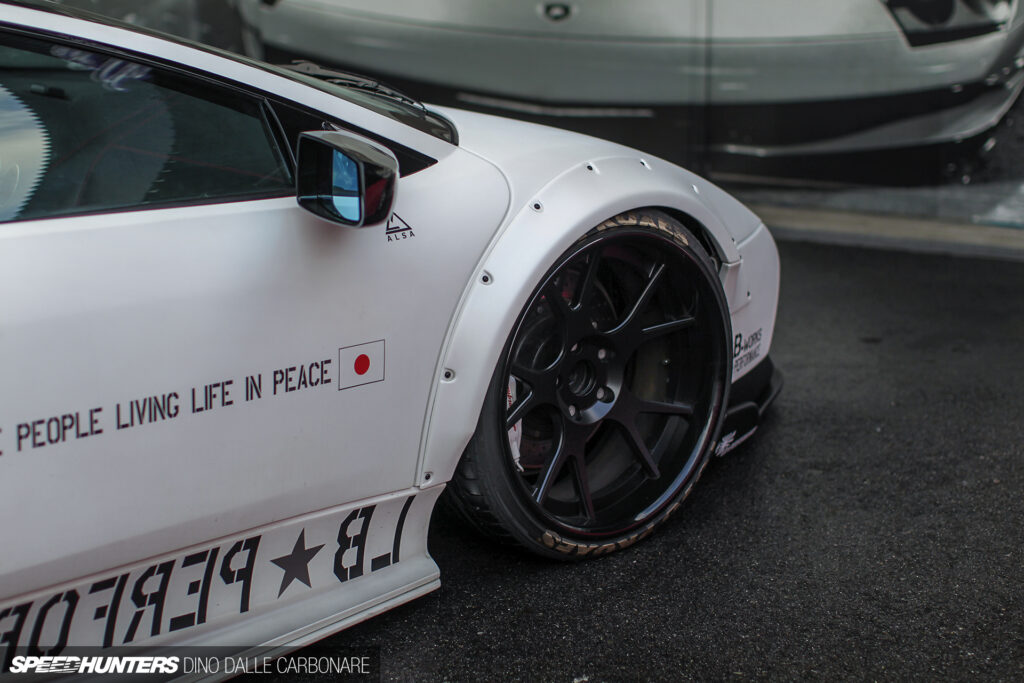 One Pissed Off Bat: The LB Works&nbsp;Murciélago
