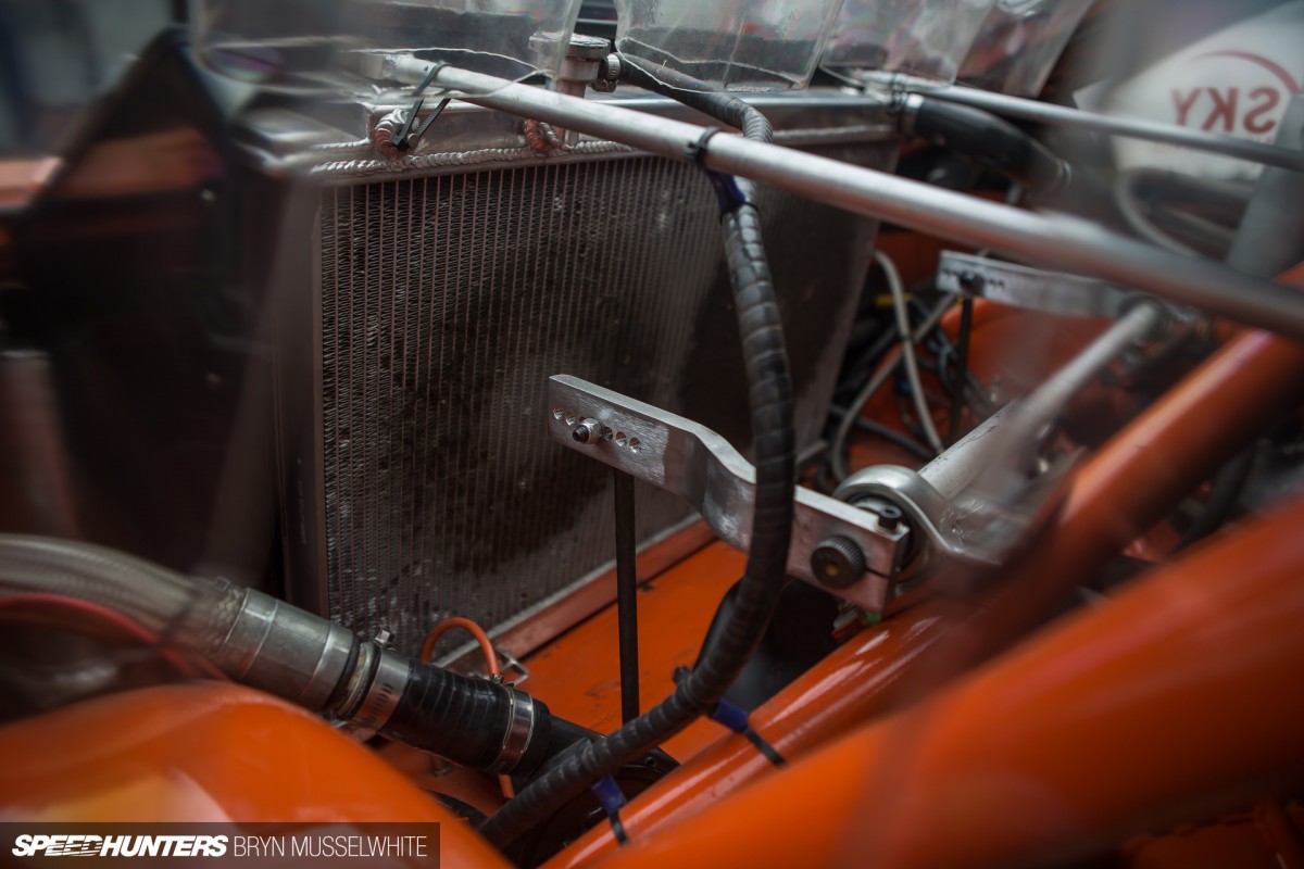 A Driftworks AE86 V8 -51