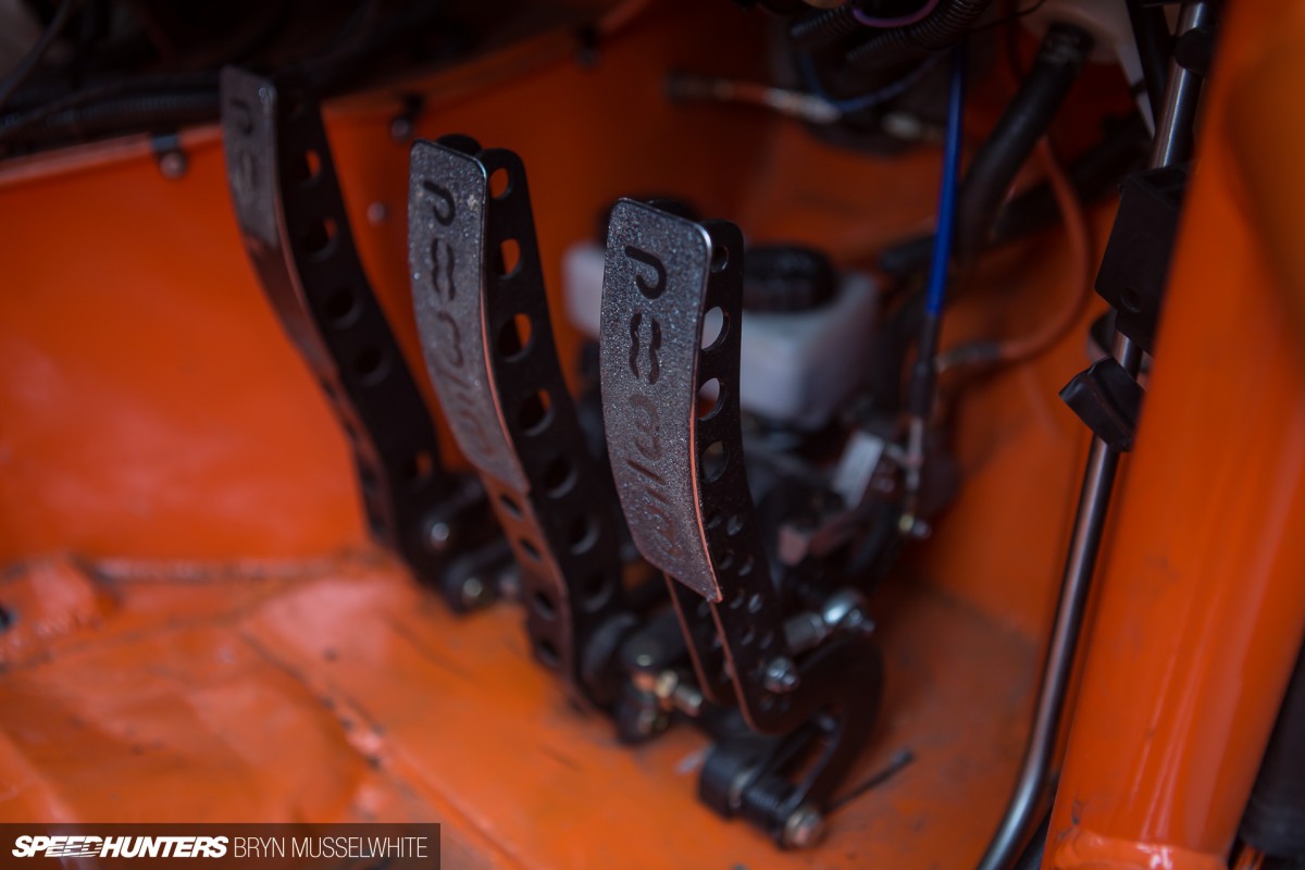 A Driftworks AE86 V8 -50