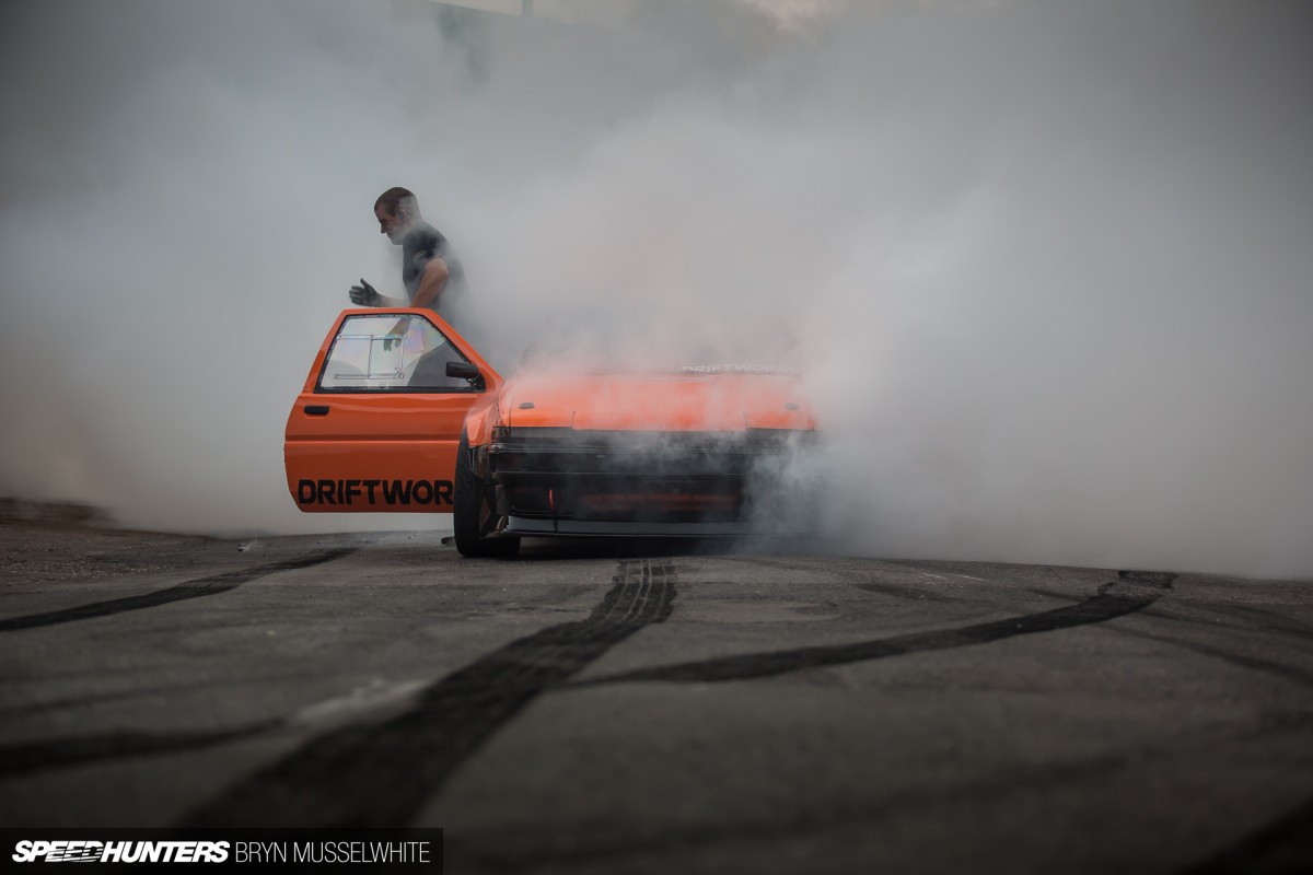 B Driftworks AE86 V8 -19