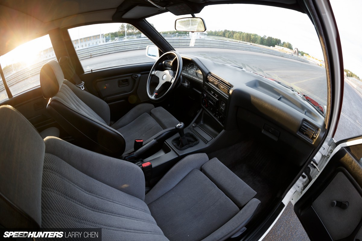 Larry_chen_peedhunters_bmw_e30_shaved-33
