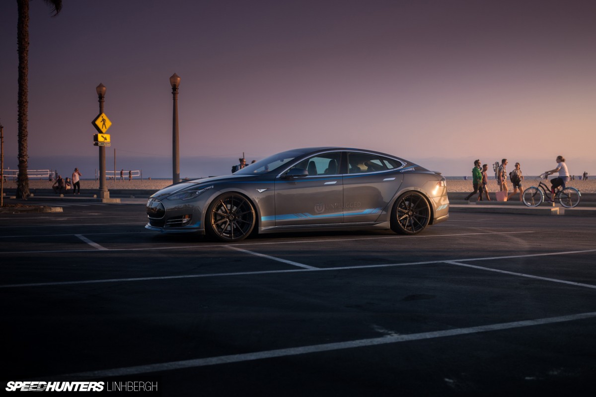 CARS-OF-AUGUST_TESLA_DSC01744