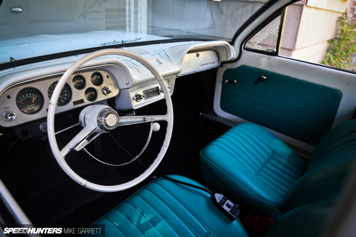 COPIE CORVAIR-WAGON-LOWRIDER-36