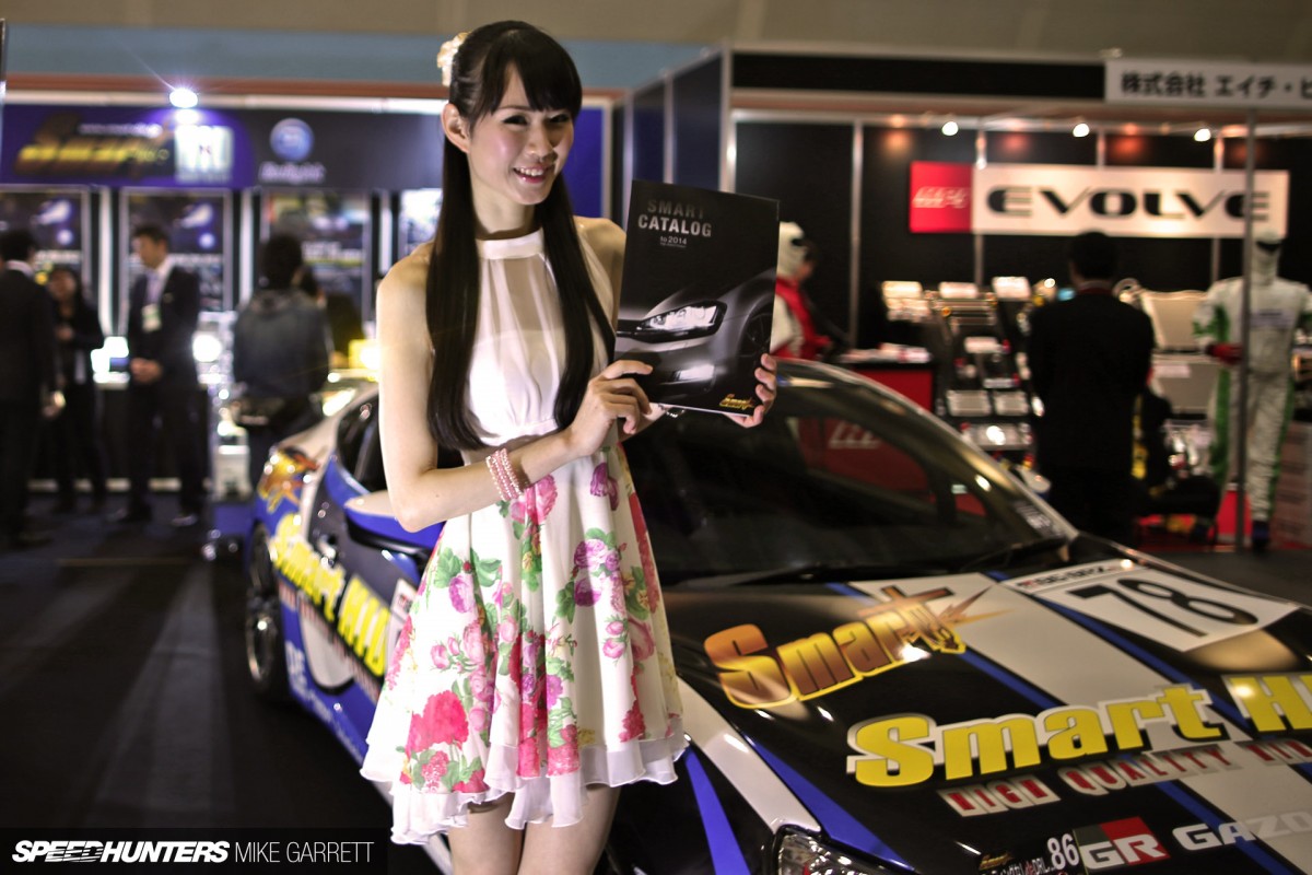 Osaka-Auto-Messe-14-16