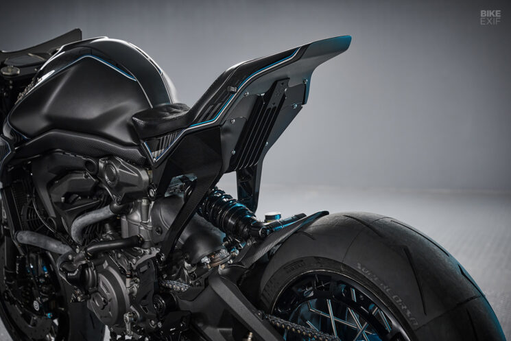Monster Ducati personnalisé par artisanat rugueux
