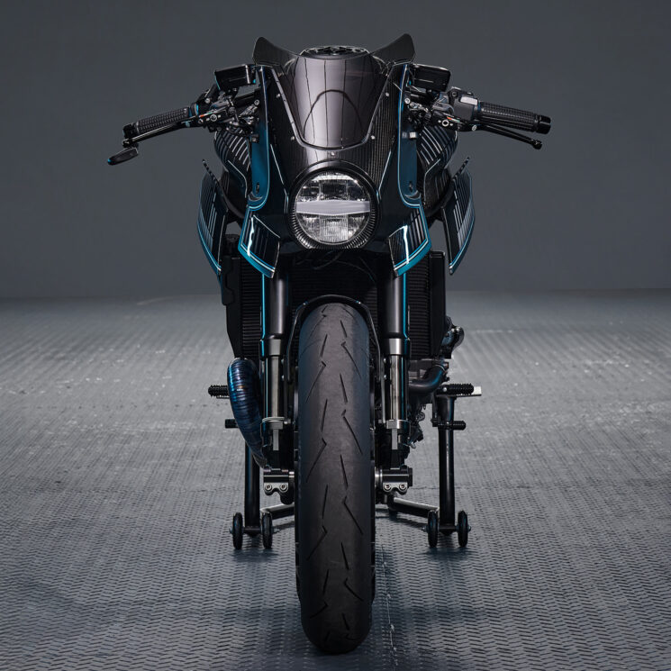 Monster Ducati personnalisé par artisanat rugueux