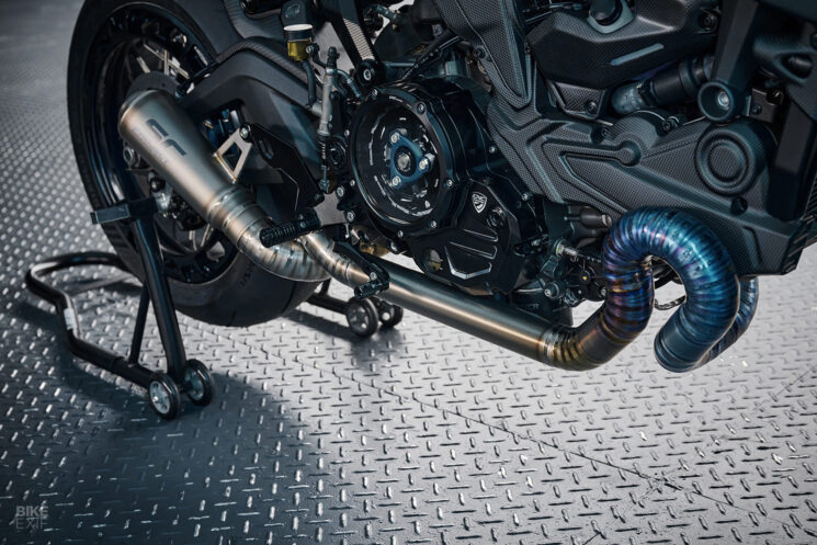 Monster Ducati personnalisé par artisanat rugueux