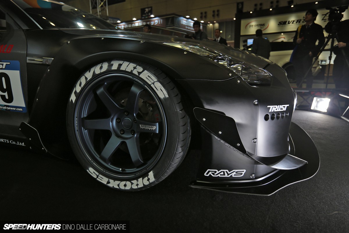 Trust-R35X-TAS2014-04