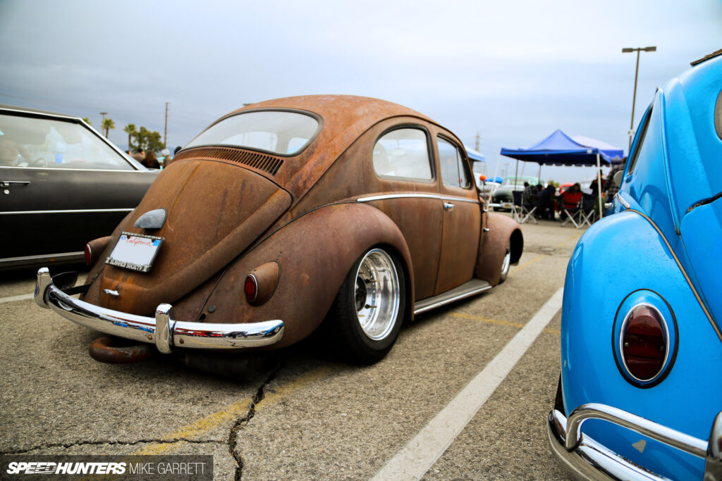 Rods, Customs, VWs & Vans: Mooneyes Style