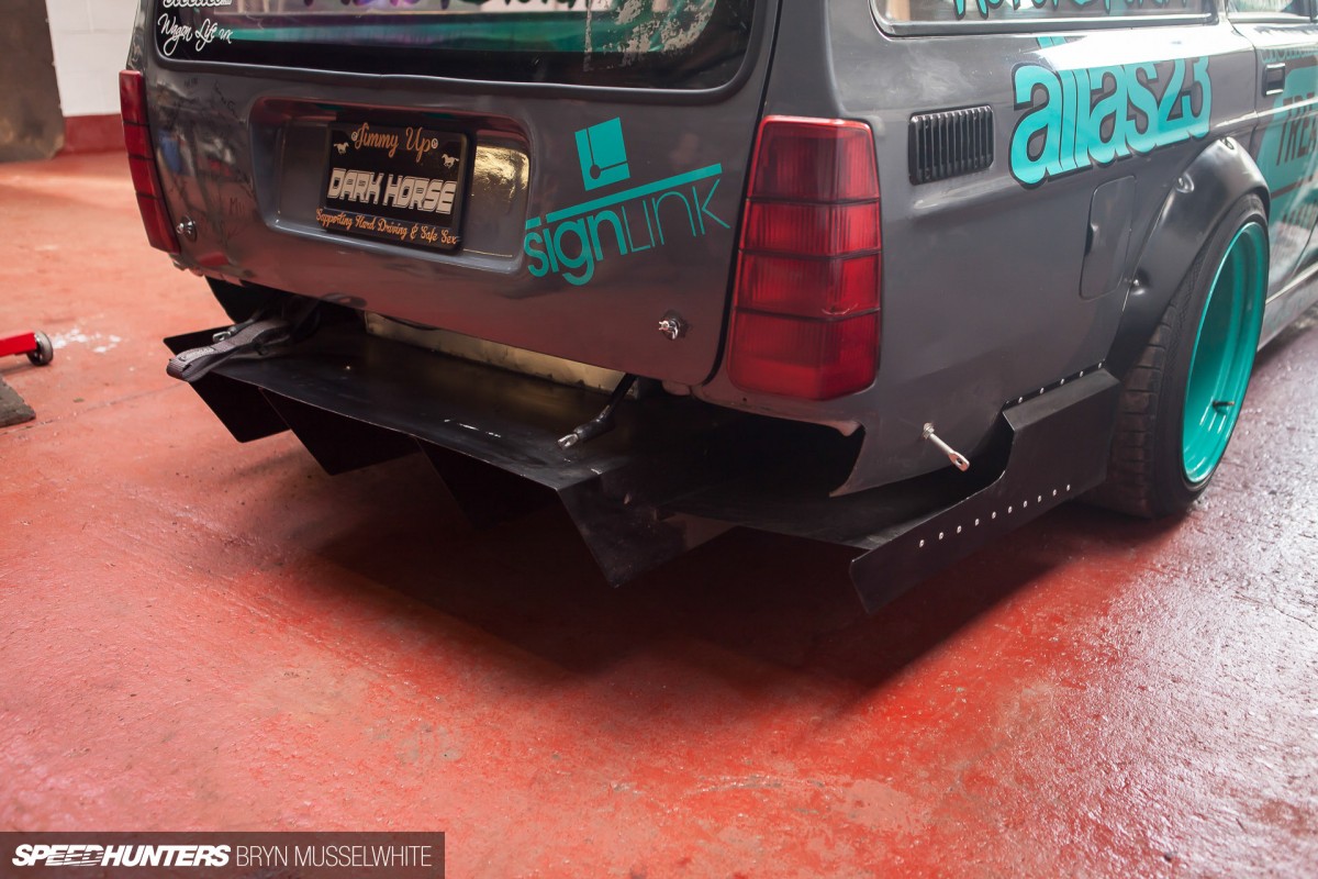 Huxley Motorsport Volvo 240-26