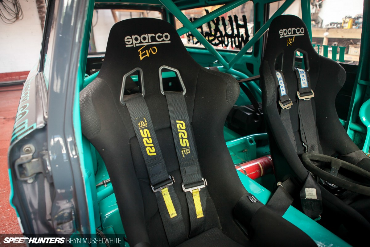 Huxley Motorsport Volvo 240-31