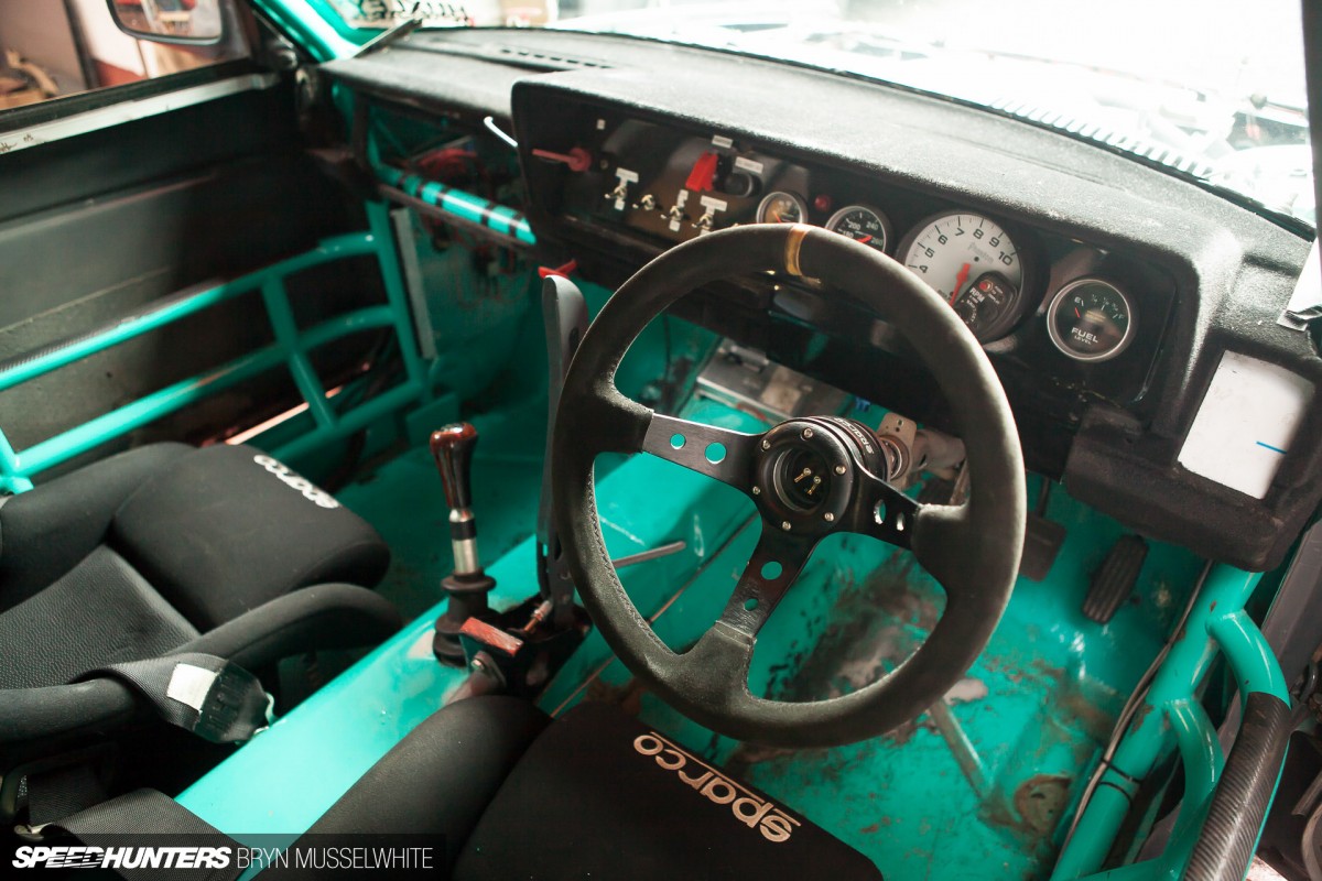 Huxley Motorsport Volvo 240-41