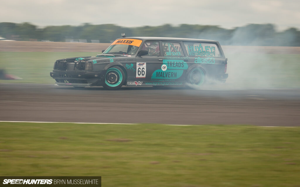 Manfoot Huxley: Sliding To Infamy