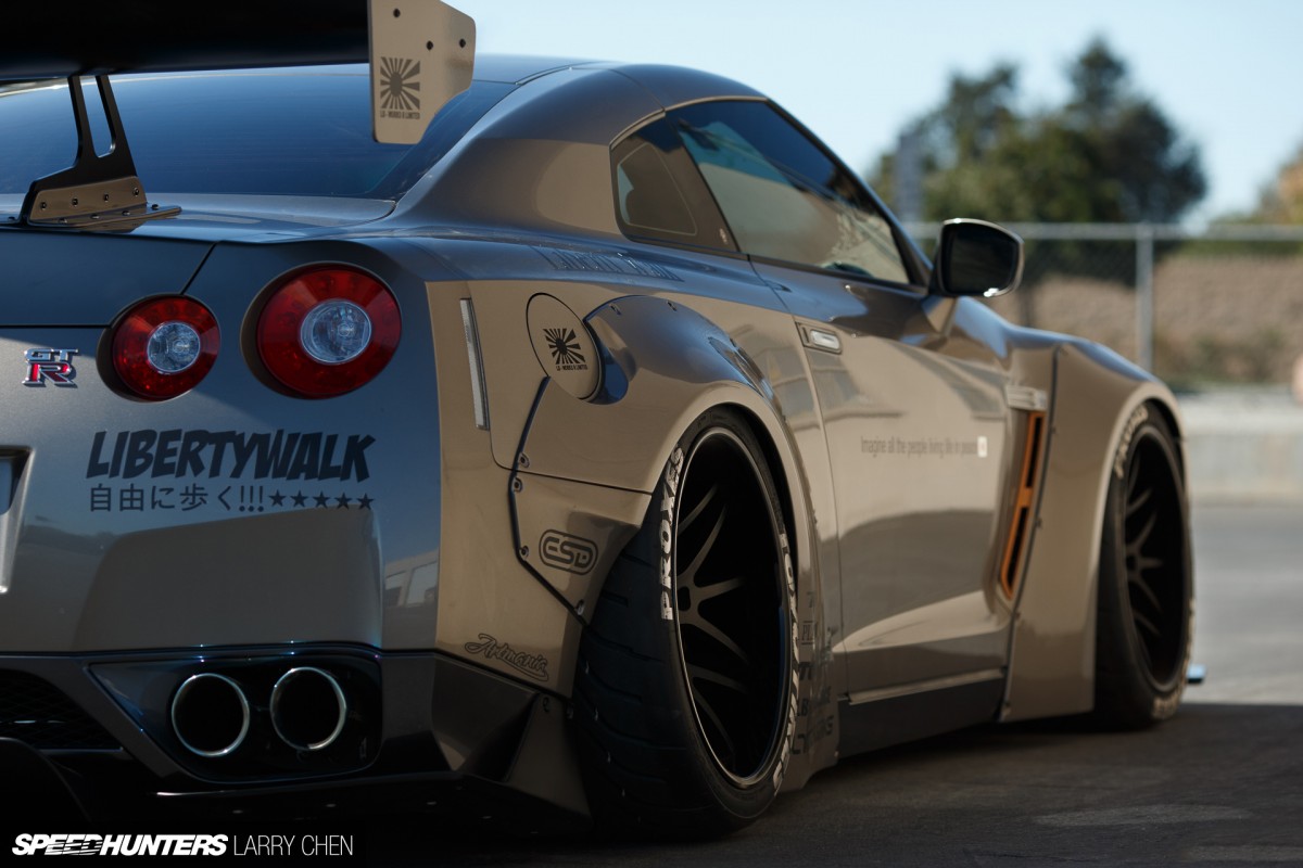 Larry_chen_peedhunters_liberty_walk_nisan_gtr_r35-9