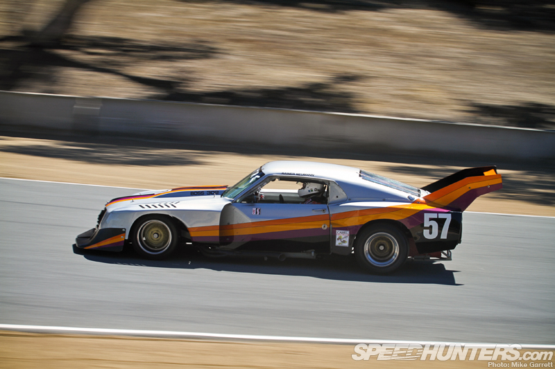 Porno vintage (voiture): Old est bon à Laguna Seca