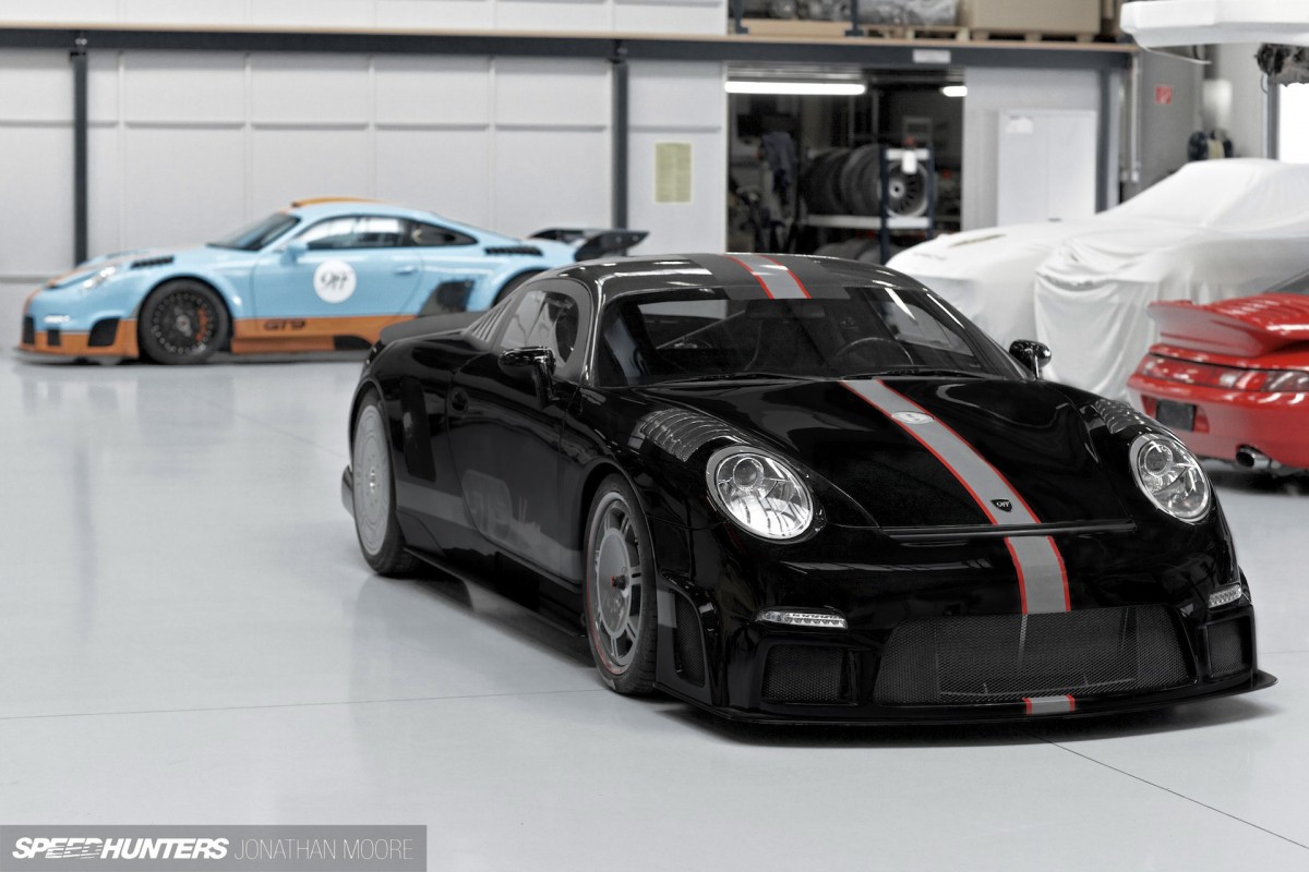 L'atelier de spécialiste Porsche Tuners 9ff