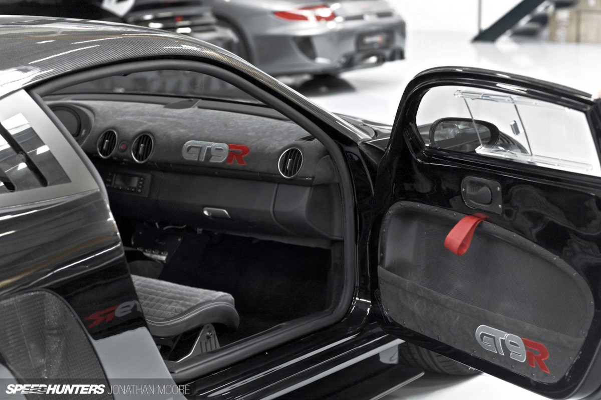 L'atelier de spécialiste Porsche Tuners 9ff