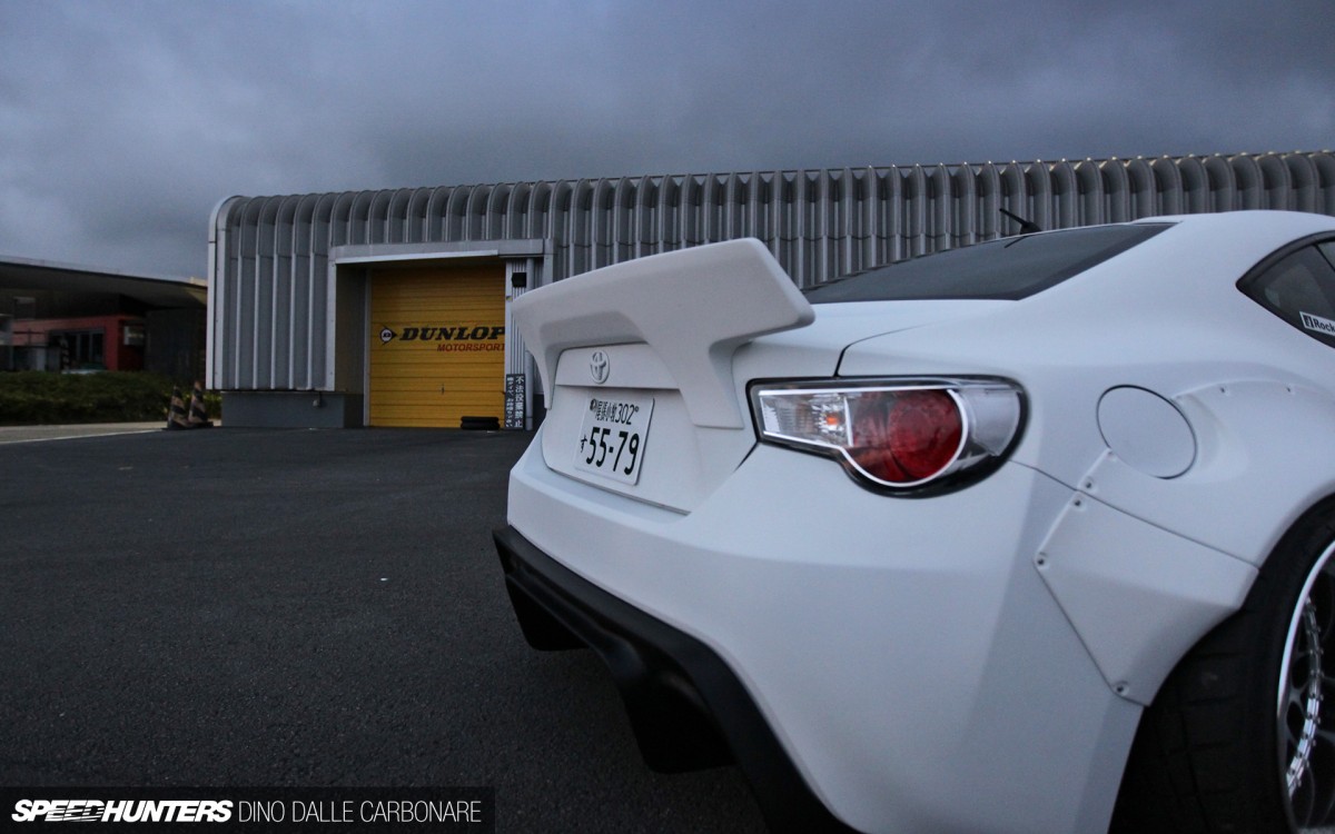 Rocket-Bunny-86-Ver2-15
