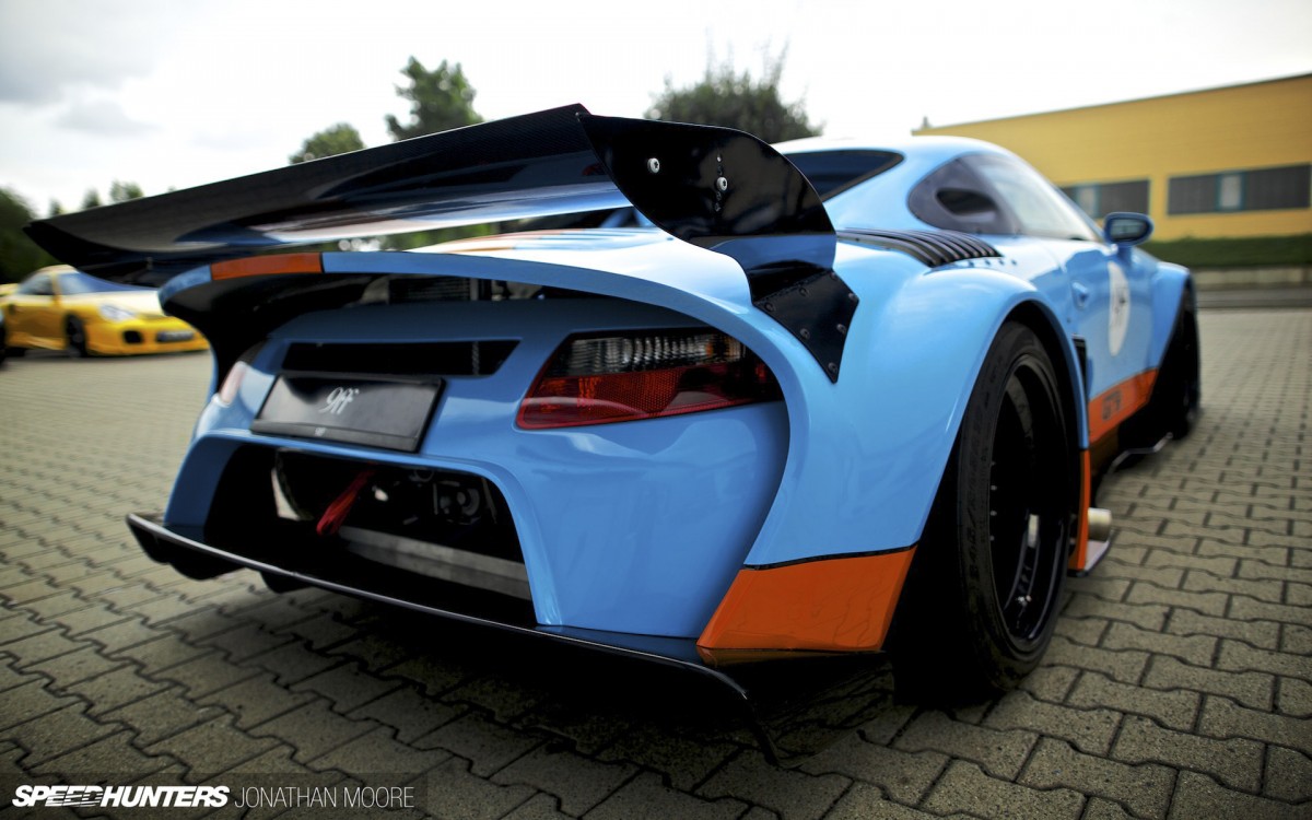 L'atelier de spécialiste Porsche Tuners 9ff