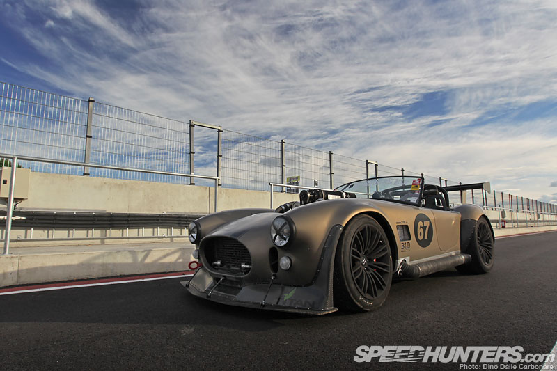 V12-Cobra-16