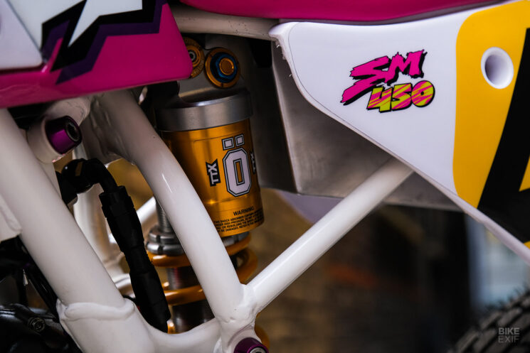 Royal Enfield Guerrilla Supermoto par Sticky's Speed ​​Shop X Ryan Roadkill
