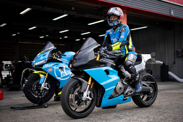 Ai Ogura à bord d'un Aprilia Rs 660 Sportbike par 46works
