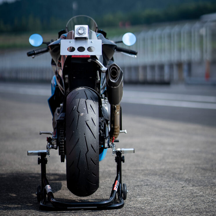 Custom Aprilia Rs 660 SportBike par 46works