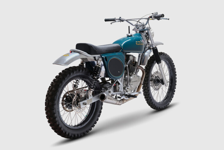 Vélo de motocross vintage construit par moteurs à roue avant