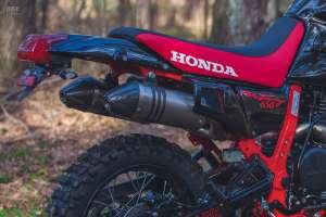 Honda NX650 Dominator personnalisé par HB-Custom