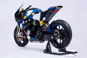 Café racer Honda CB750 moderne par Carriero Corse