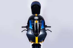 Café racer Honda CB750 moderne par Carriero Corse