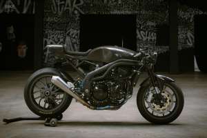Triumph Speed ​​Triple 1050 par Workhorse Speed ​​Shop