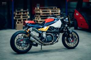 FTR 1200 indien personnalisé par Workhorse Speed ​​Shop
