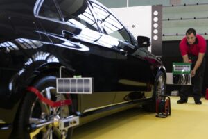 des voitures avec 52% de pièces en plus et des réparations éternelles