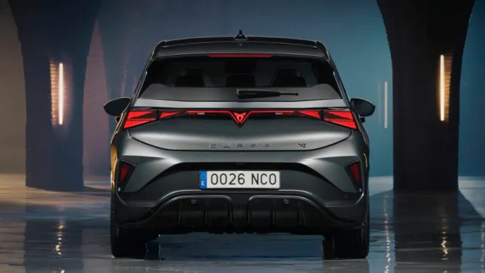 CUPRA Born VZ 2026 2 700x394