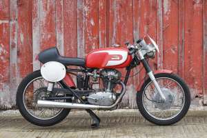 Ducati 250 restomodé 8