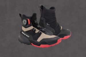 Ces nouvelles chaussures de moto visent à résoudre un problème très courant