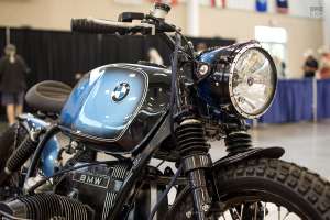 BMW R100 Bobber par Parker Zamarelli