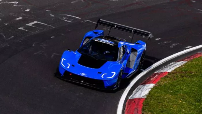 Ford GT Mk IV Nürburgring 4 700x394