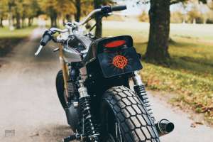 Traqueur de rue Triumph Thruxton 900 par ASH Motorcycles
