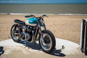 California Dreaming : Une Triumph Bonneville de style gosse par FCR Original.