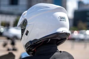 Propriétaires de casques Shoei, Cardo propose deux nouveaux systèmes de communication spécialement pour vous