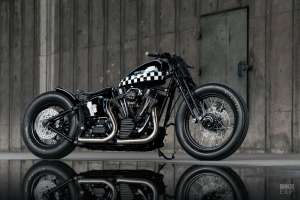 Kumram : Un Heritage Softail Classic personnalisé d'Aoo Design de Bangkok