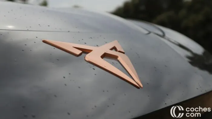 Cupra Terramar EHybrid Test Détail 2 700x393