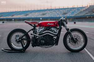 Un Scout Bobber indien de Luuc Muis Creations, appelé Hasty Flaming Buffalo