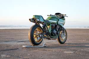 Kawasaki ZRX1200R personnalisé par deBolex Engineering