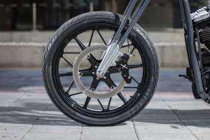 Rough Crafts Lame Aeternum Harley Davidson Street Bob 25