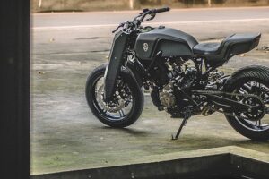 Jeu parallèle : 5 de nos coutumes Yamaha MT-07 préférées