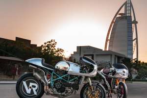 Ducati 996 café racer par VR Customs