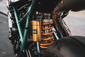 Ducati 996 café racer par VR Customs